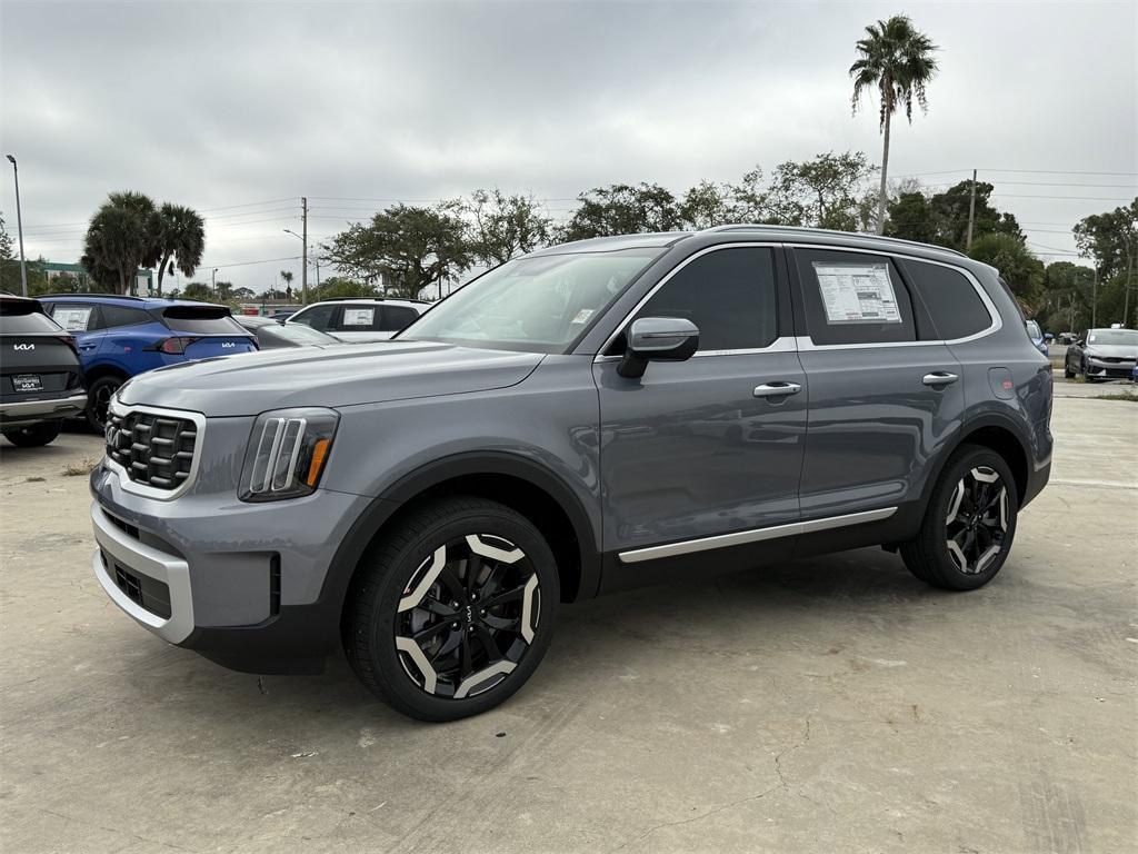 new 2025 Kia Telluride car, priced at $38,155