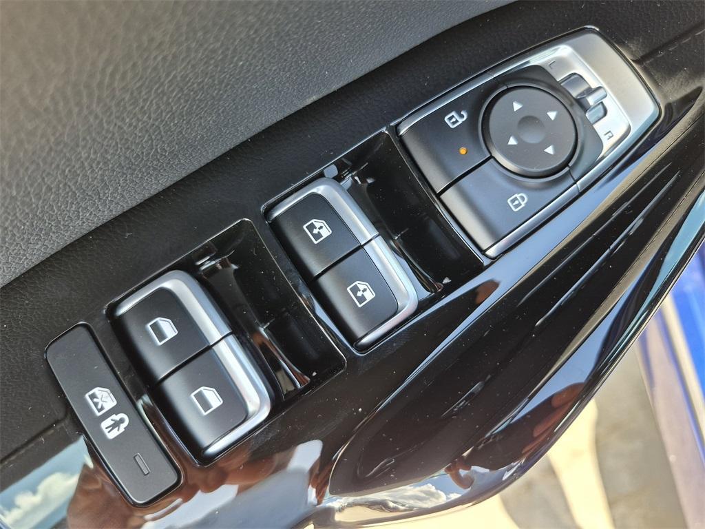 new 2025 Kia K5 car, priced at $25,592
