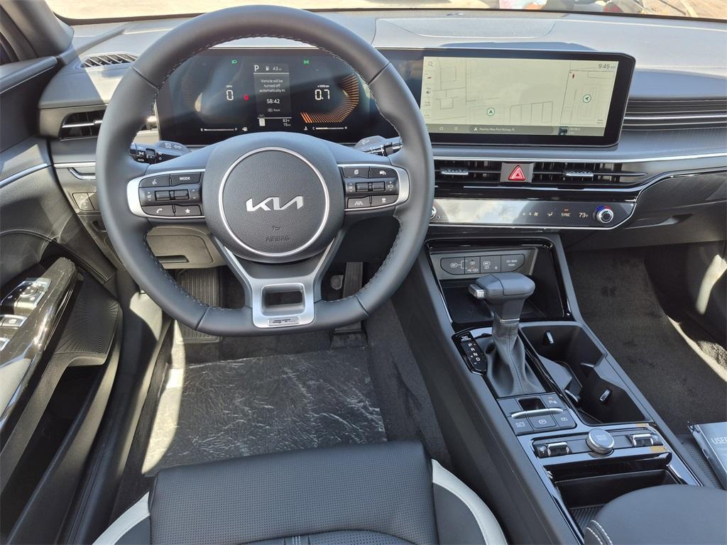 new 2025 Kia K5 car, priced at $25,592