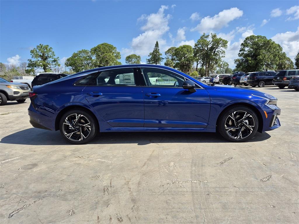 new 2025 Kia K5 car, priced at $25,592