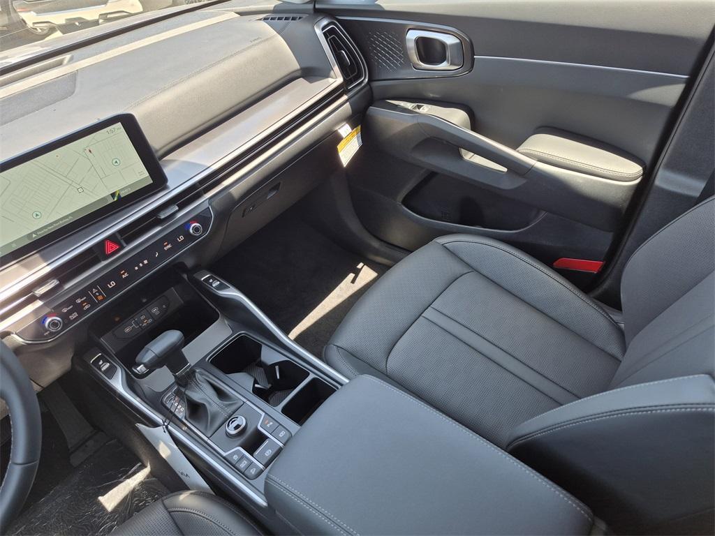 new 2025 Kia Sorento car, priced at $33,608