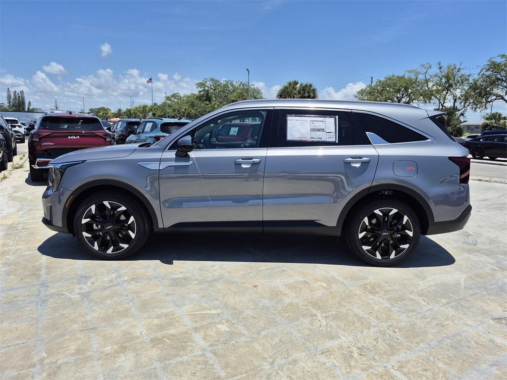 new 2025 Kia Sorento car, priced at $33,608