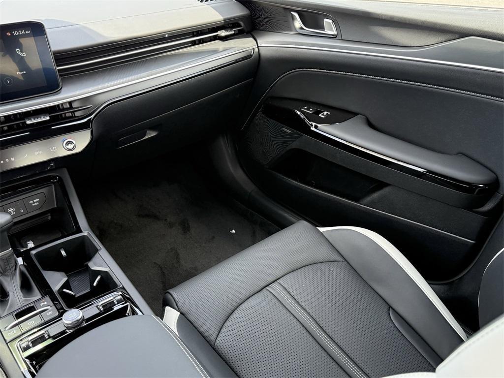 new 2025 Kia K5 car, priced at $31,045