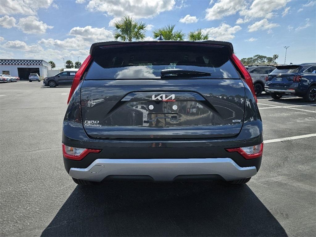 new 2025 Kia Niro car, priced at $30,340