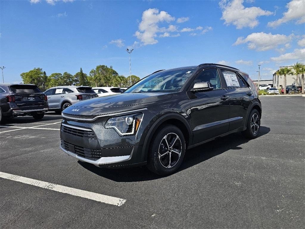 new 2025 Kia Niro car, priced at $30,340