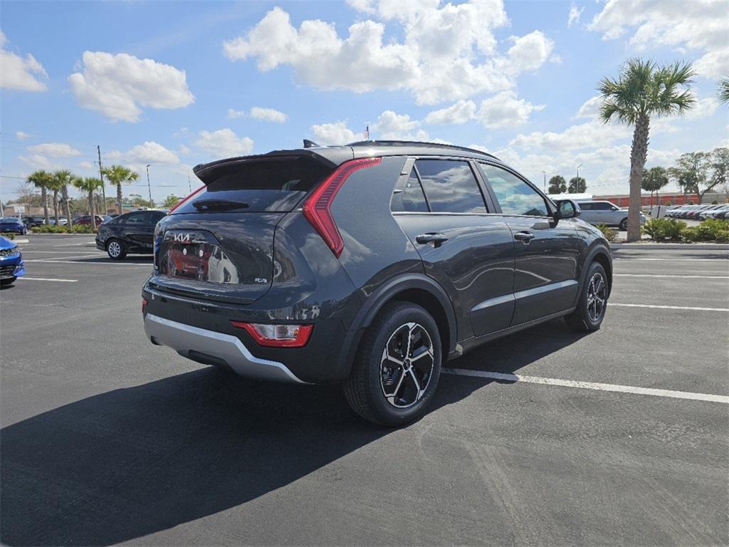 new 2025 Kia Niro car, priced at $30,340