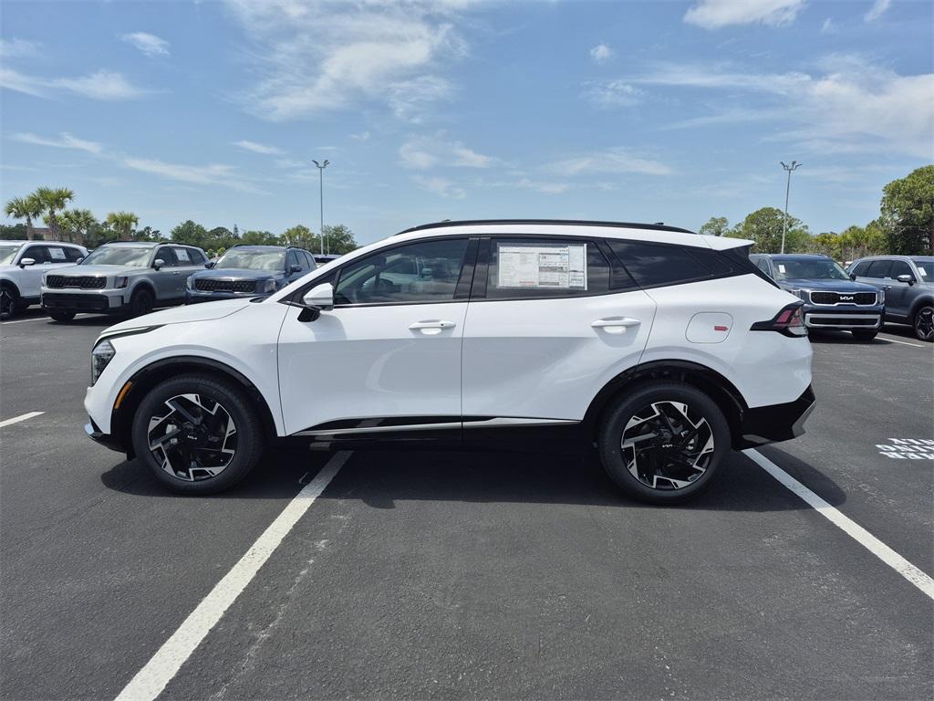 new 2025 Kia Sportage car, priced at $35,205