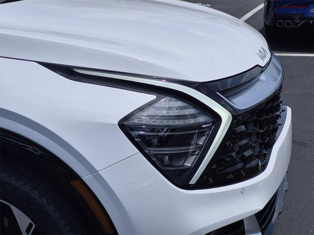 new 2025 Kia Sportage car, priced at $35,205