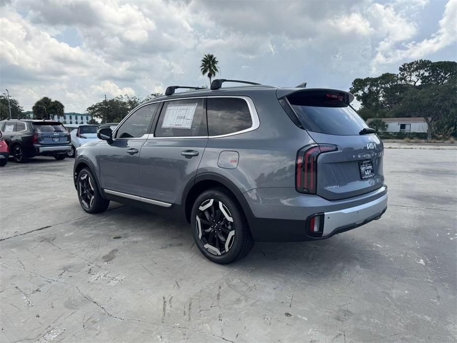 new 2024 Kia Telluride car, priced at $42,568