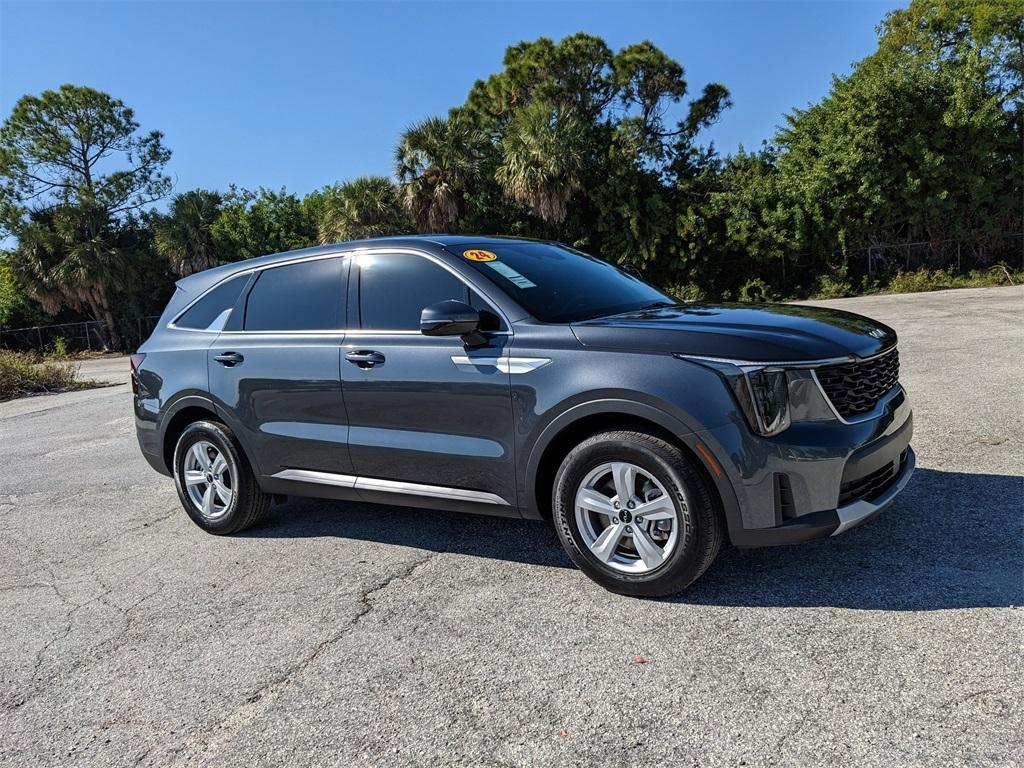 used 2024 Kia Sorento car, priced at $23,501