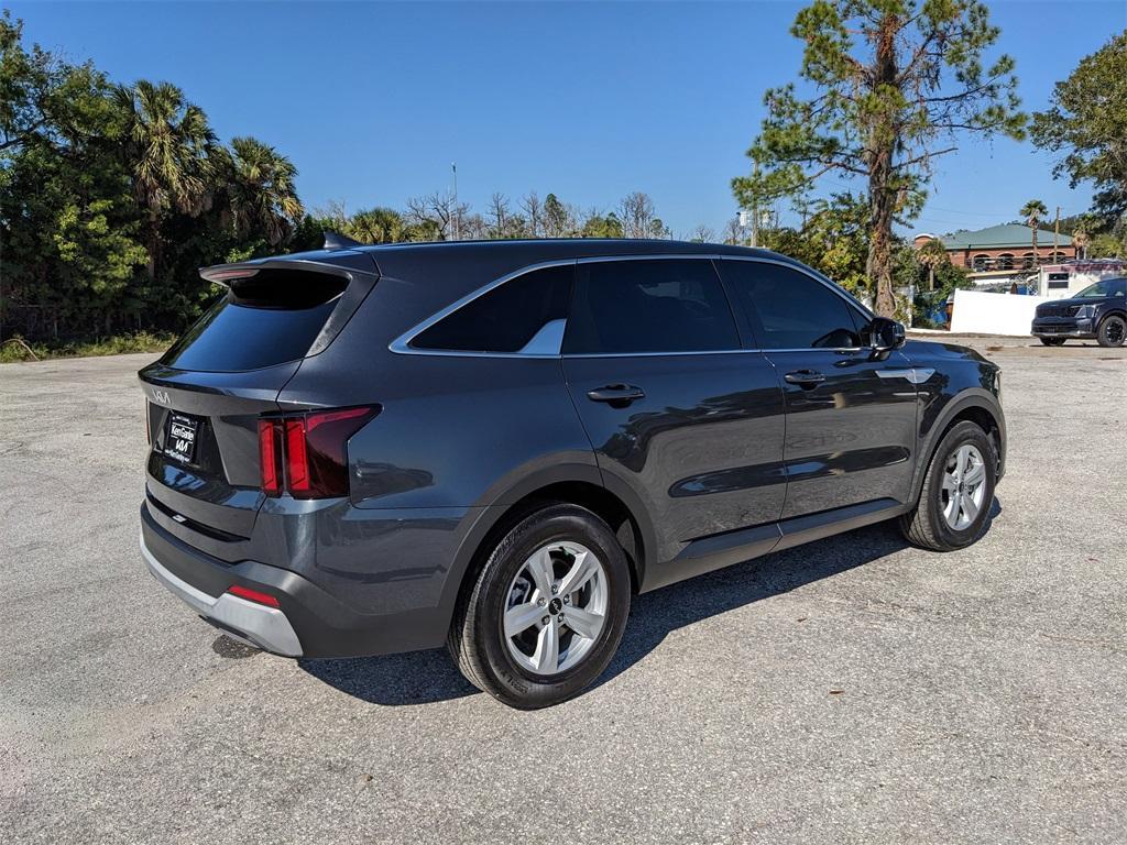 used 2024 Kia Sorento car, priced at $23,501