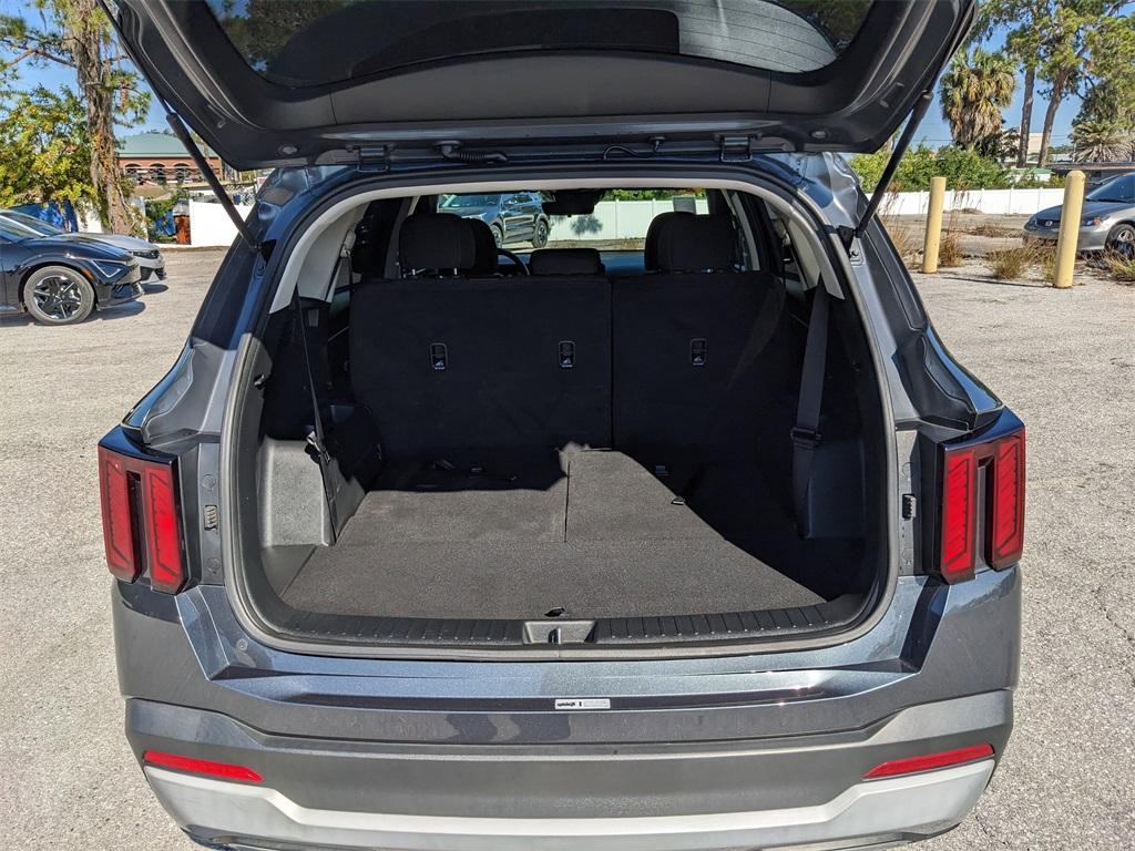 used 2024 Kia Sorento car, priced at $23,501