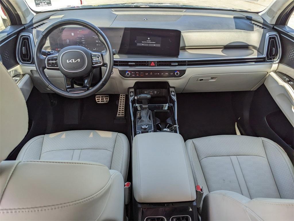 used 2024 Kia Sorento car, priced at $33,653
