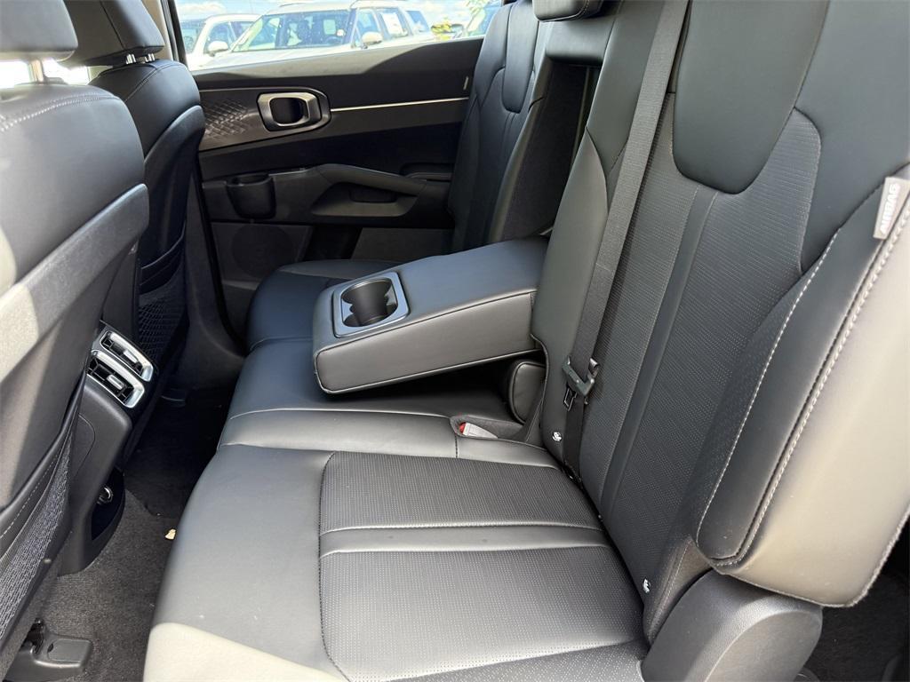 new 2026 Kia Sorento car, priced at $35,264