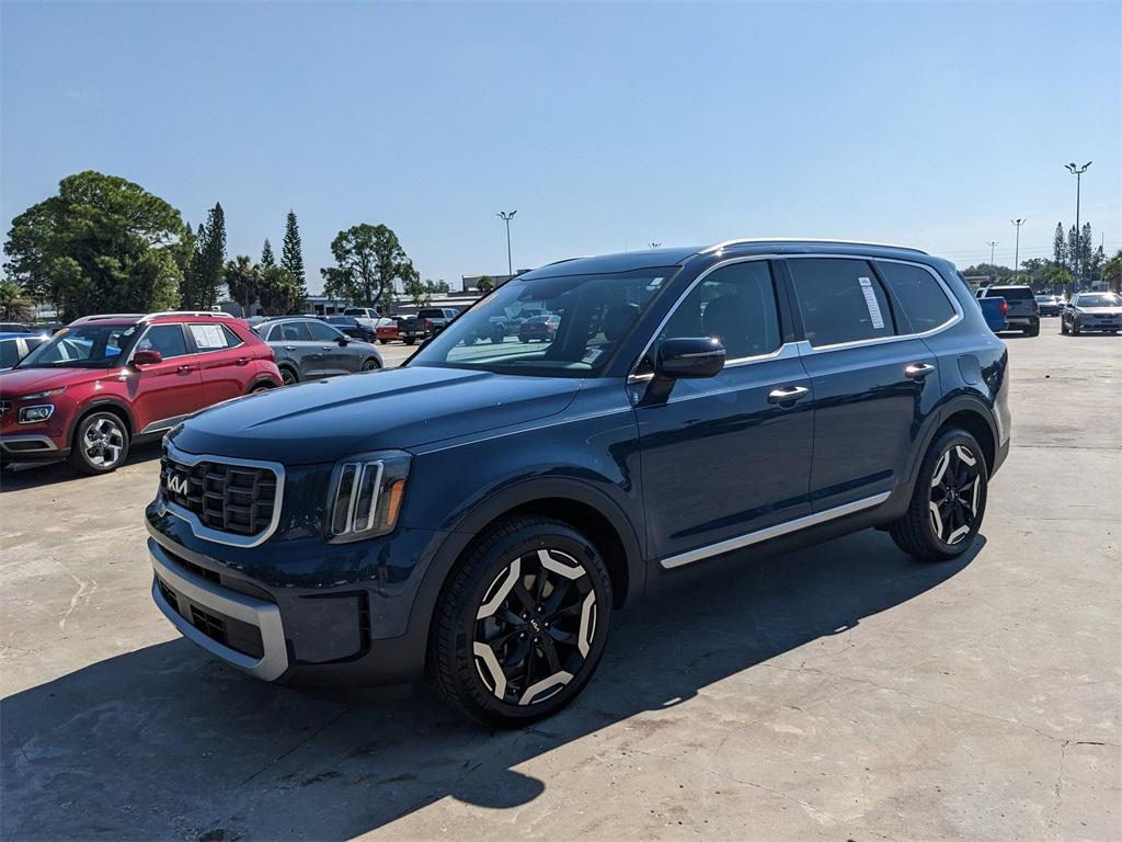 used 2023 Kia Telluride car, priced at $29,133