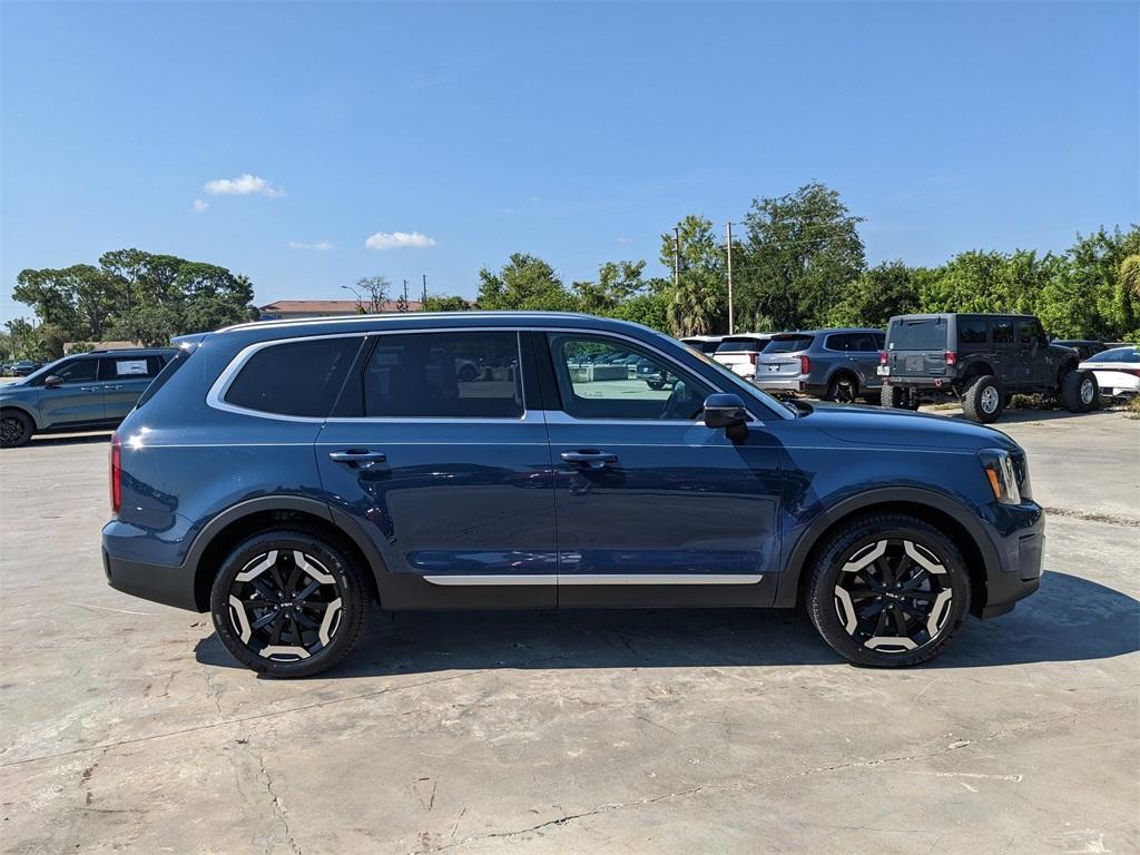 used 2023 Kia Telluride car, priced at $29,133