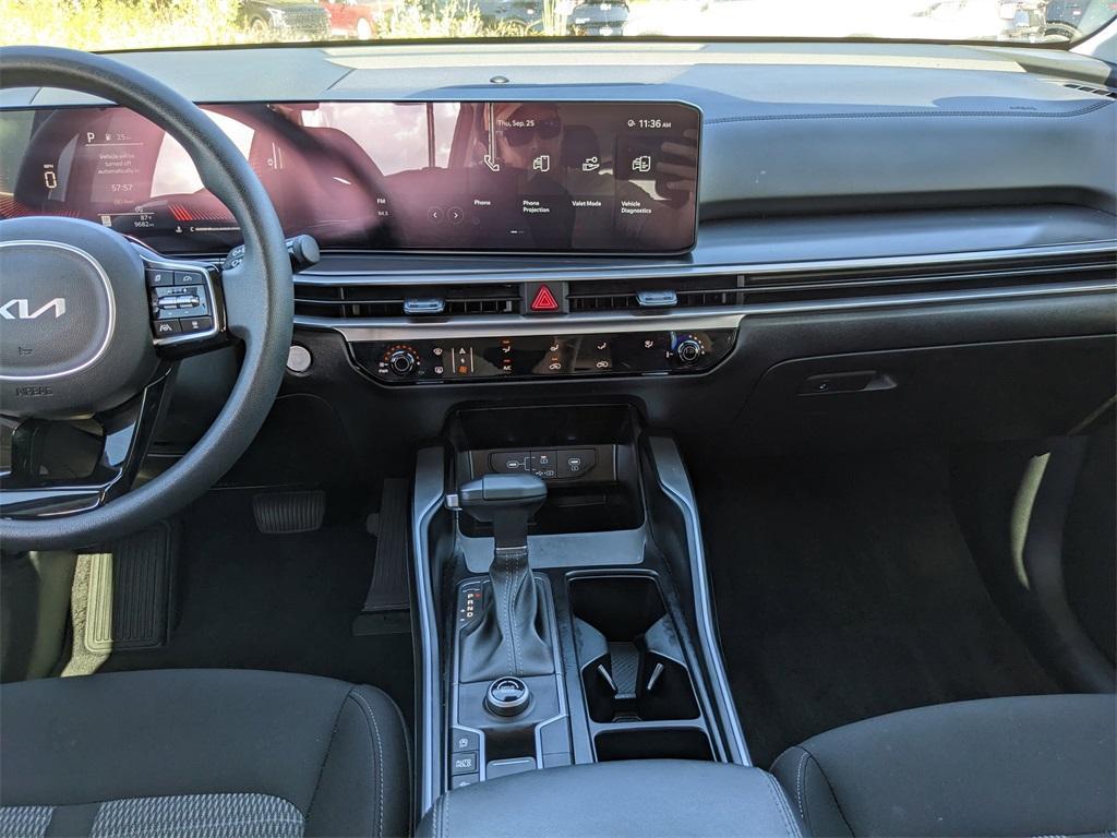 used 2025 Kia Sorento car, priced at $27,201