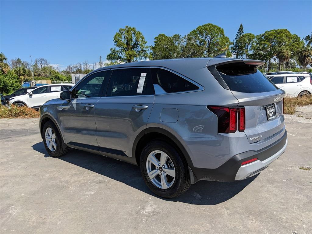 used 2025 Kia Sorento car, priced at $27,201