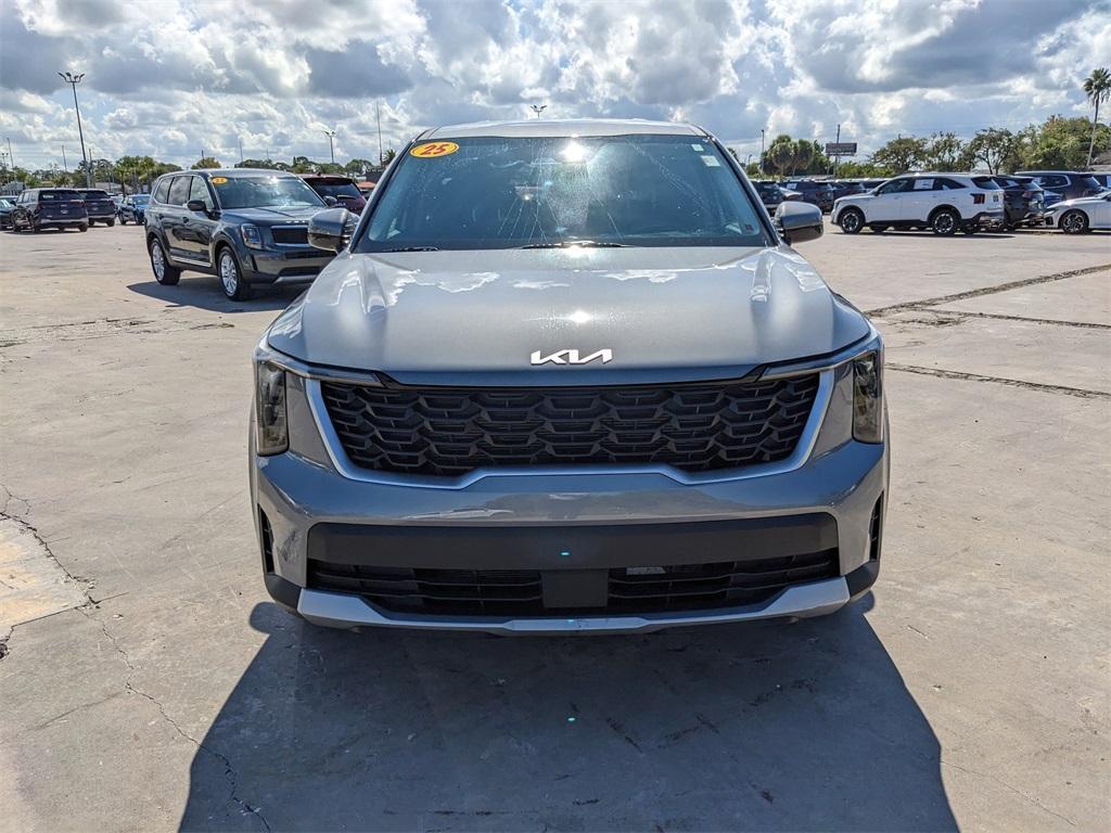 used 2025 Kia Sorento car, priced at $27,201