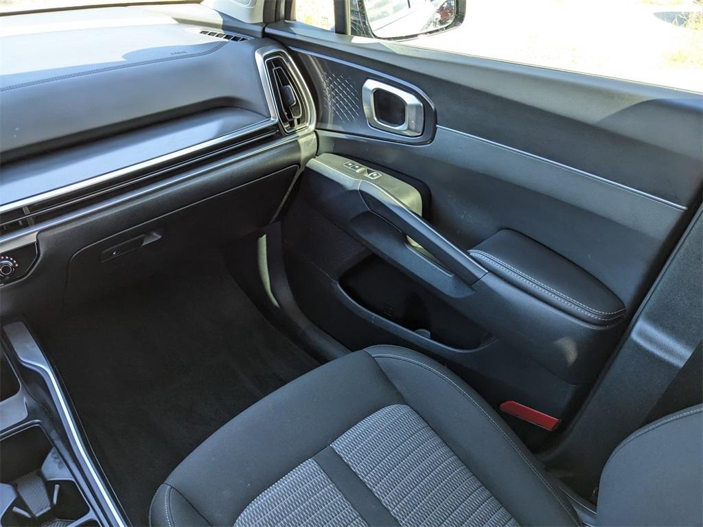used 2025 Kia Sorento car, priced at $27,201
