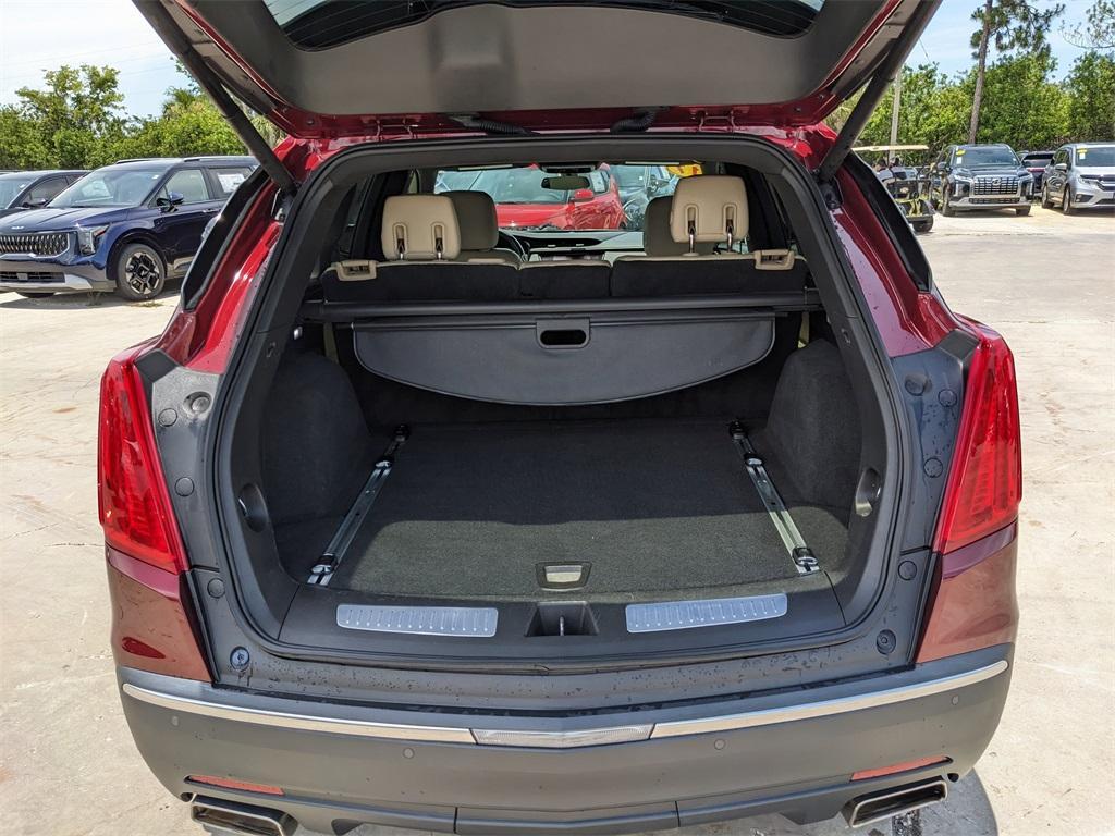 used 2017 Cadillac XT5 car, priced at $16,721