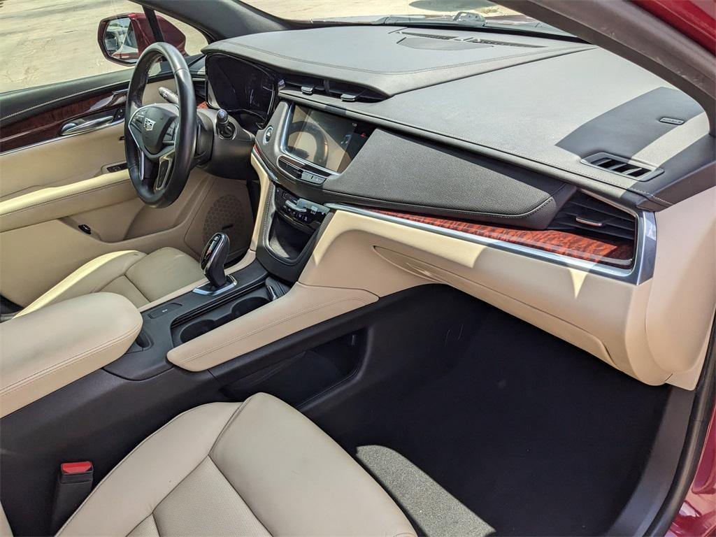 used 2017 Cadillac XT5 car, priced at $16,721