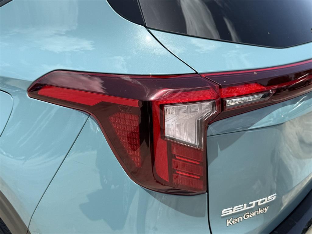 used 2025 Kia Seltos car, priced at $21,801
