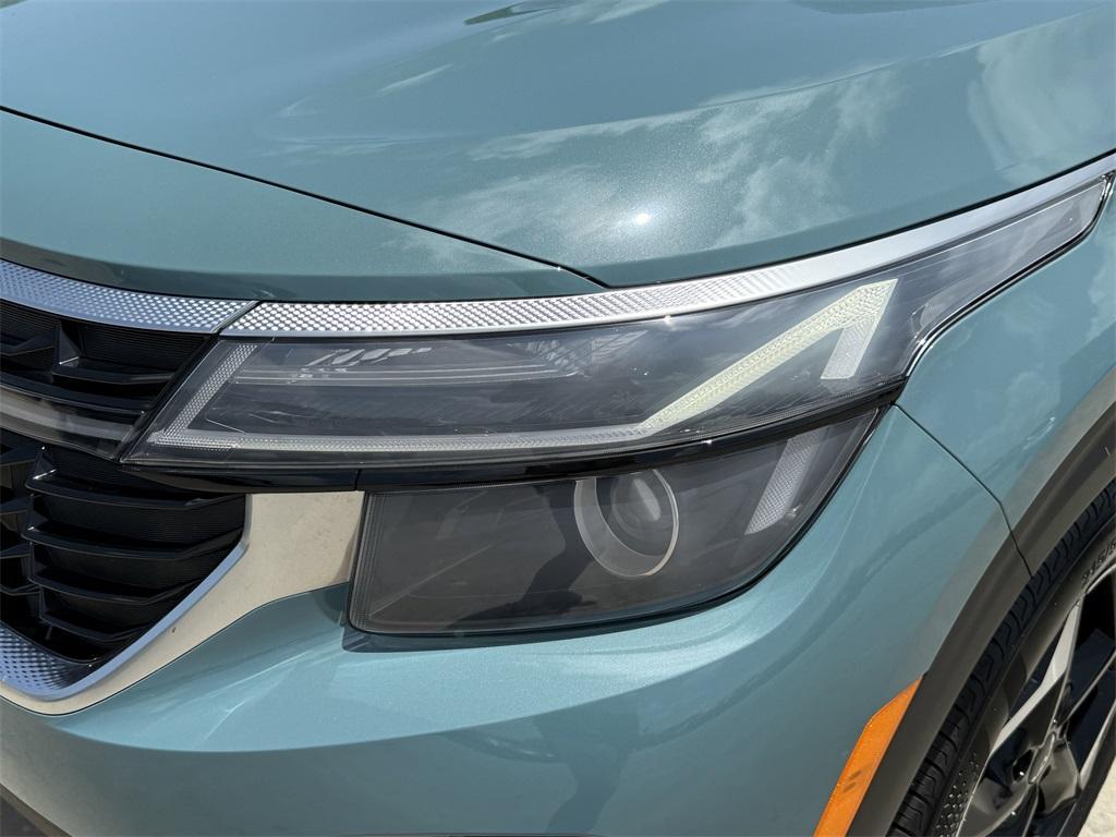 used 2025 Kia Seltos car, priced at $21,801