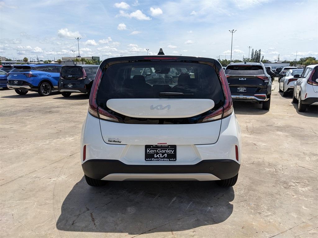 new 2025 Kia Soul car, priced at $22,105
