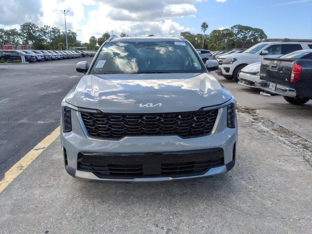 used 2025 Kia Sorento car, priced at $28,711