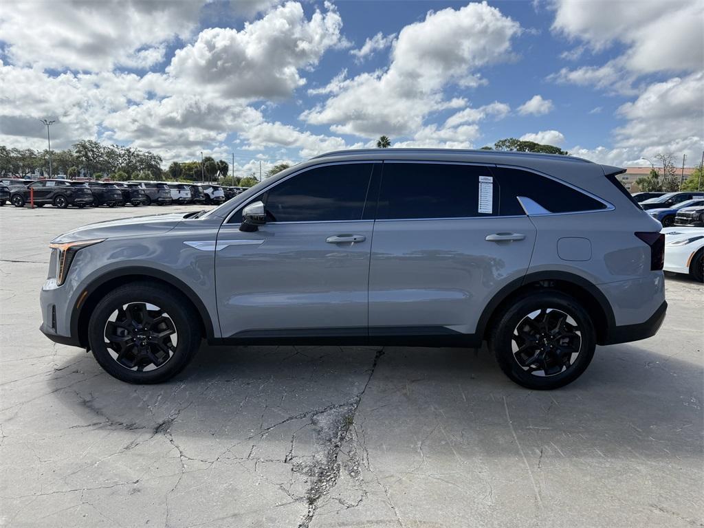 used 2025 Kia Sorento car, priced at $28,301