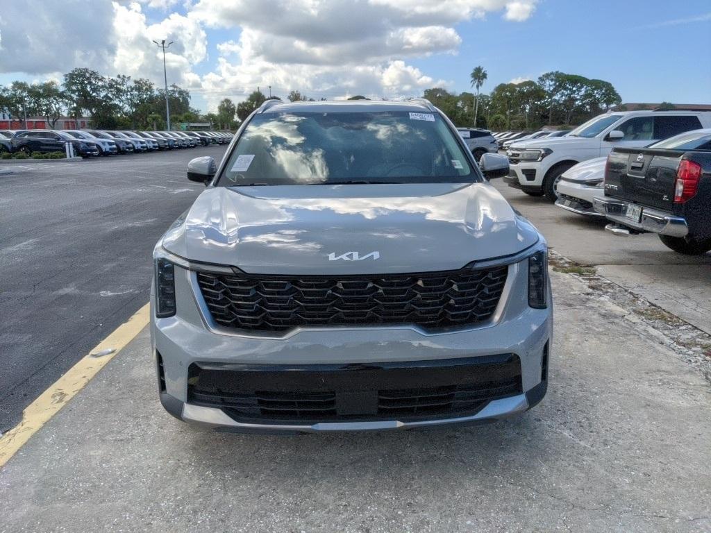 used 2025 Kia Sorento car, priced at $28,711