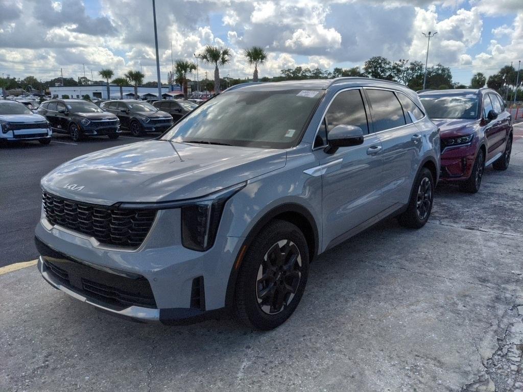 used 2025 Kia Sorento car, priced at $28,711