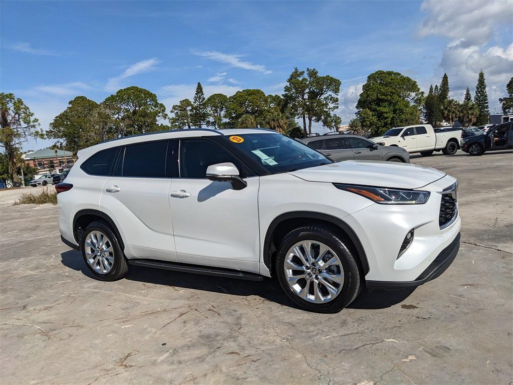 used 2023 Toyota Highlander car, priced at $32,482
