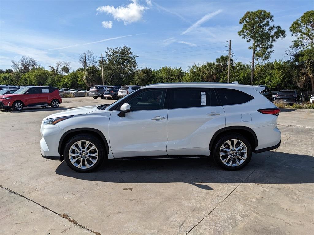 used 2023 Toyota Highlander car, priced at $32,482