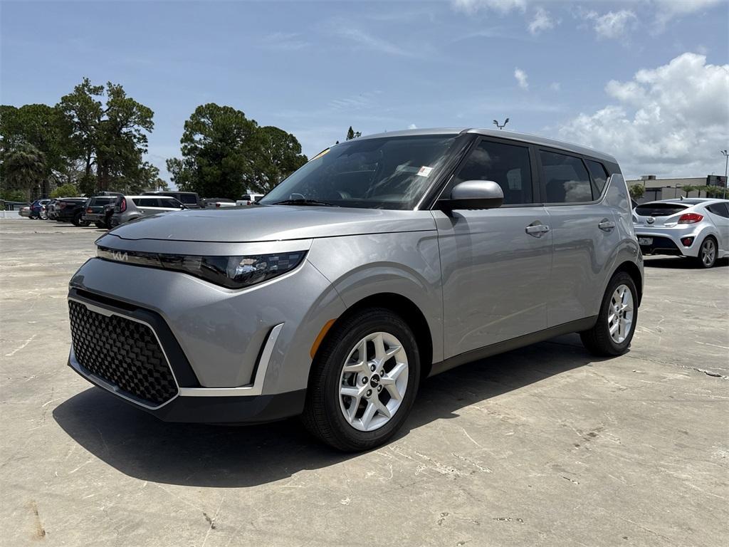 used 2023 Kia Soul car, priced at $18,991