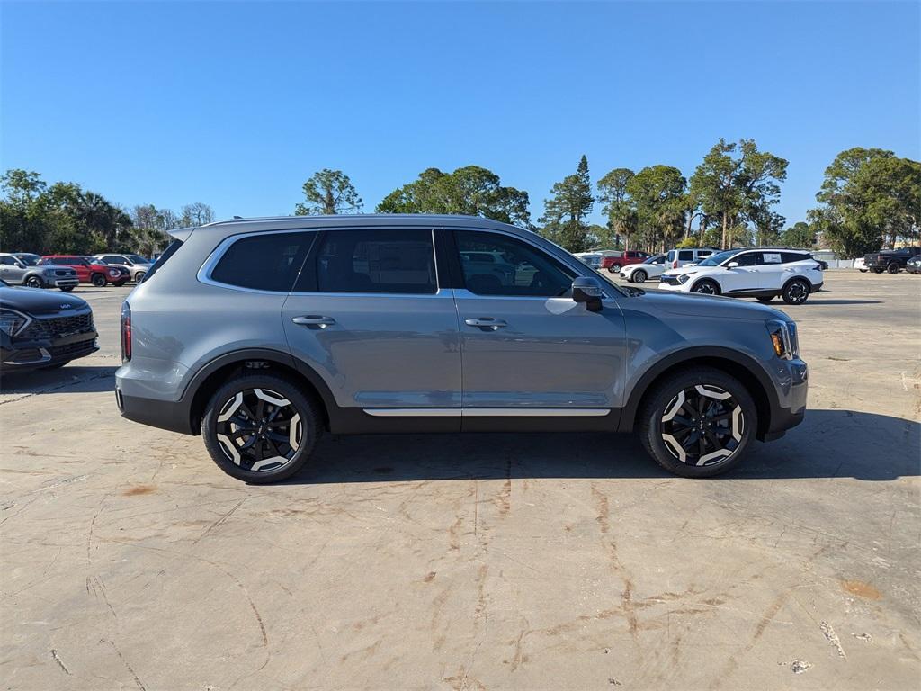 new 2025 Kia Telluride car, priced at $39,394