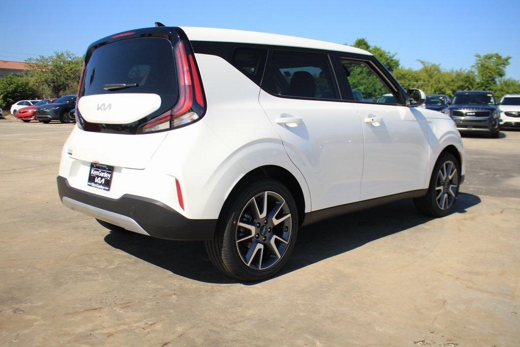 new 2024 Kia Soul car, priced at $25,328