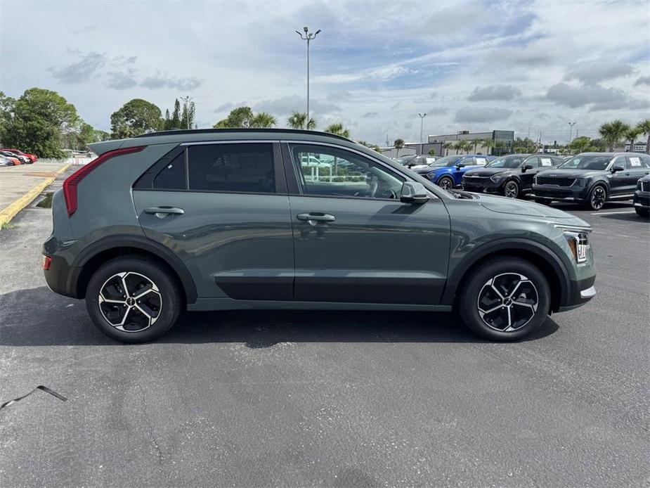 new 2025 Kia Niro car, priced at $31,340