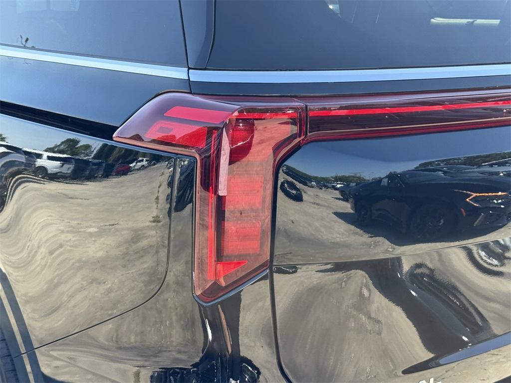 new 2026 Kia Carnival Hybrid car, priced at $45,780