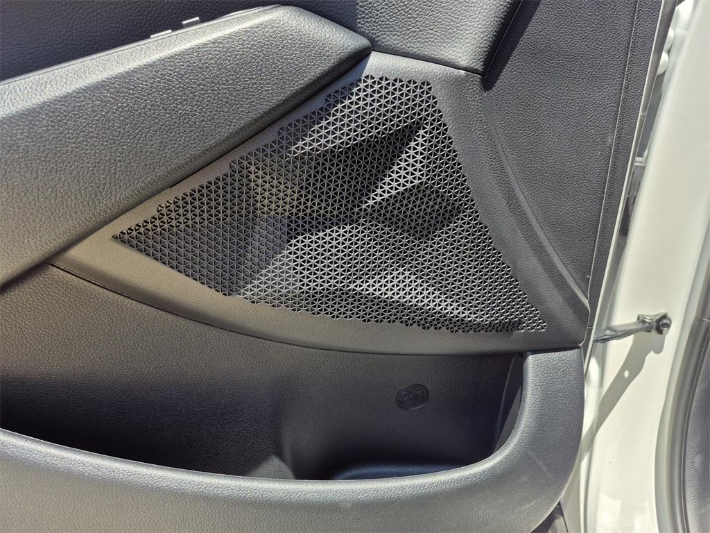 new 2025 Kia Seltos car, priced at $30,355