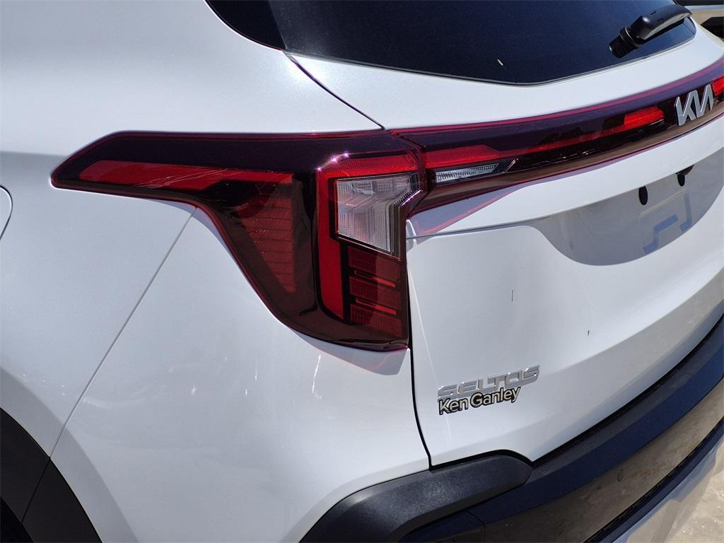 new 2025 Kia Seltos car, priced at $30,355