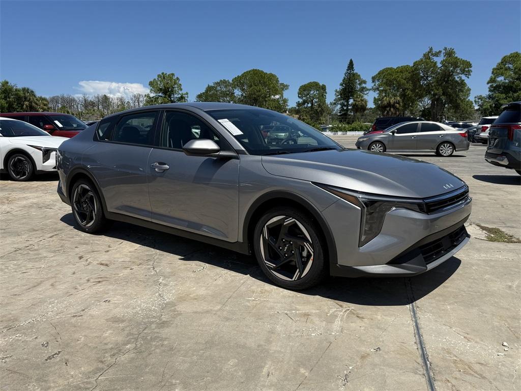 new 2025 Kia K4 car, priced at $21,948
