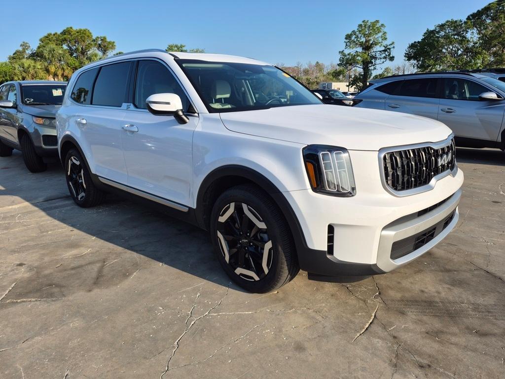 used 2024 Kia Telluride car