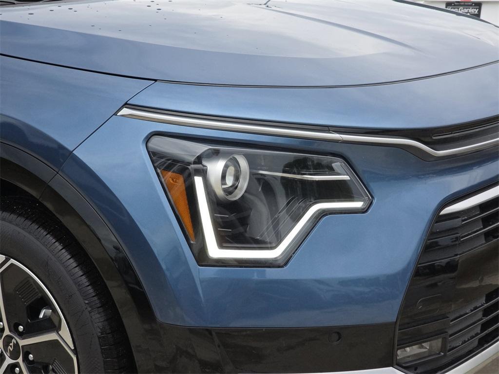 new 2025 Kia Niro car, priced at $31,964