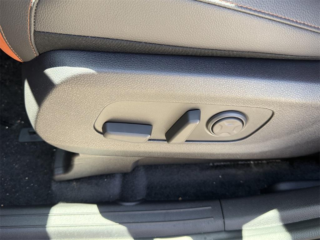 new 2026 Kia Carnival car, priced at $52,285