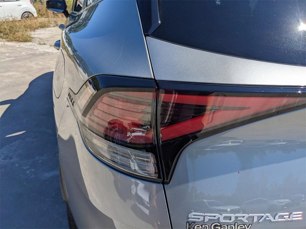 used 2025 Kia Sportage car, priced at $25,401