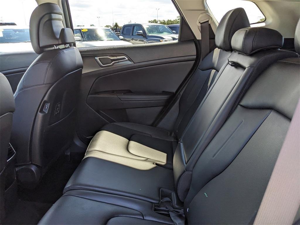 used 2025 Kia Sportage car, priced at $25,401