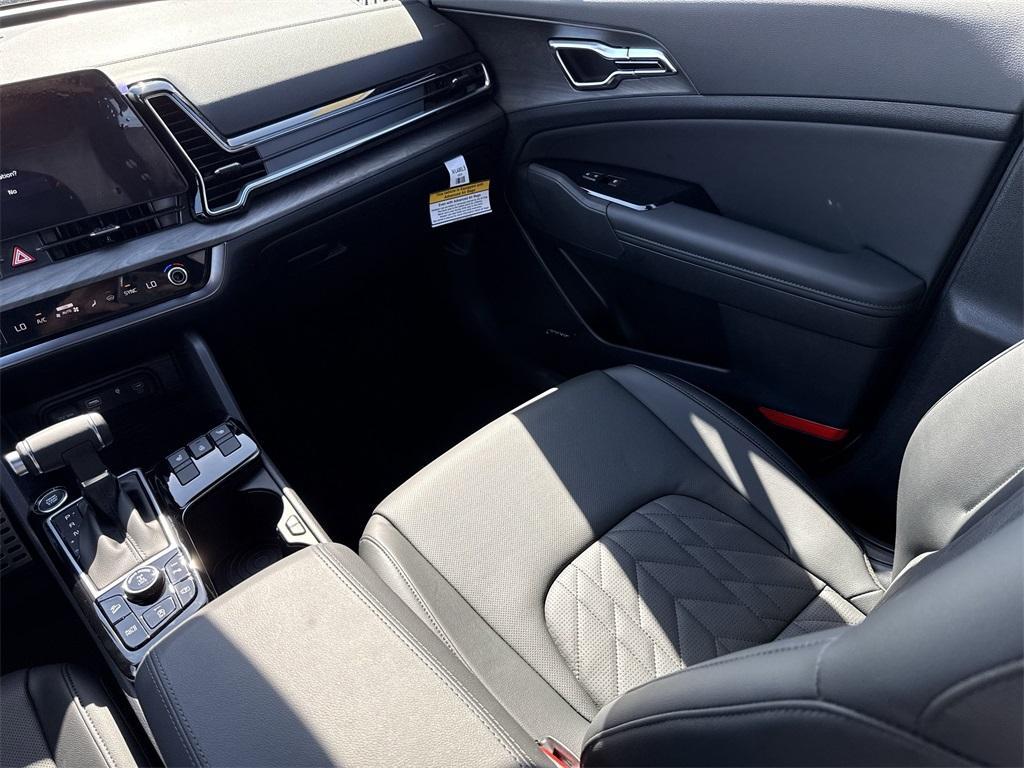 new 2025 Kia Sportage car, priced at $37,480