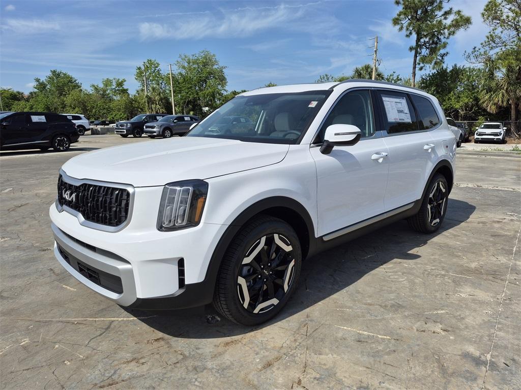 new 2025 Kia Telluride car, priced at $43,285